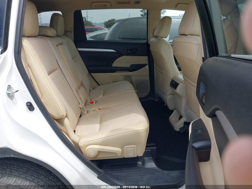 TOYOTA HIGHLANDER - zdjęcie 8