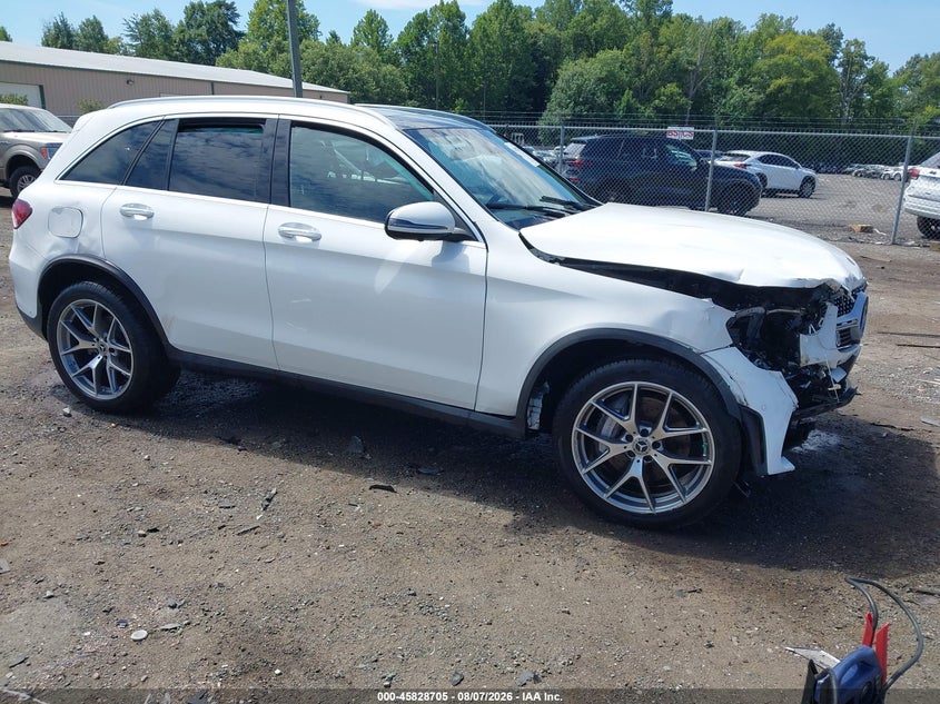 MERCEDES-BENZ GLC 300 - zdjęcie 1