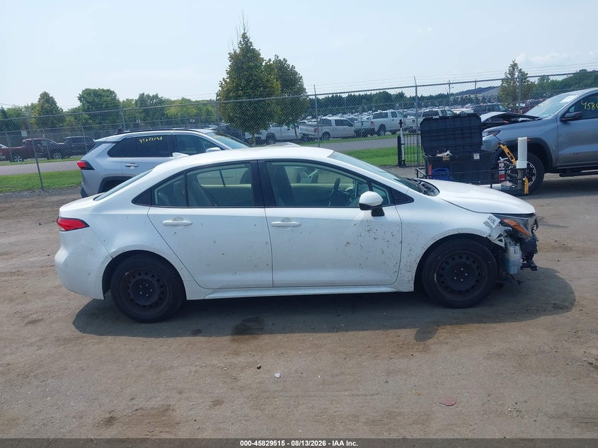 TOYOTA COROLLA - zdjęcie 13