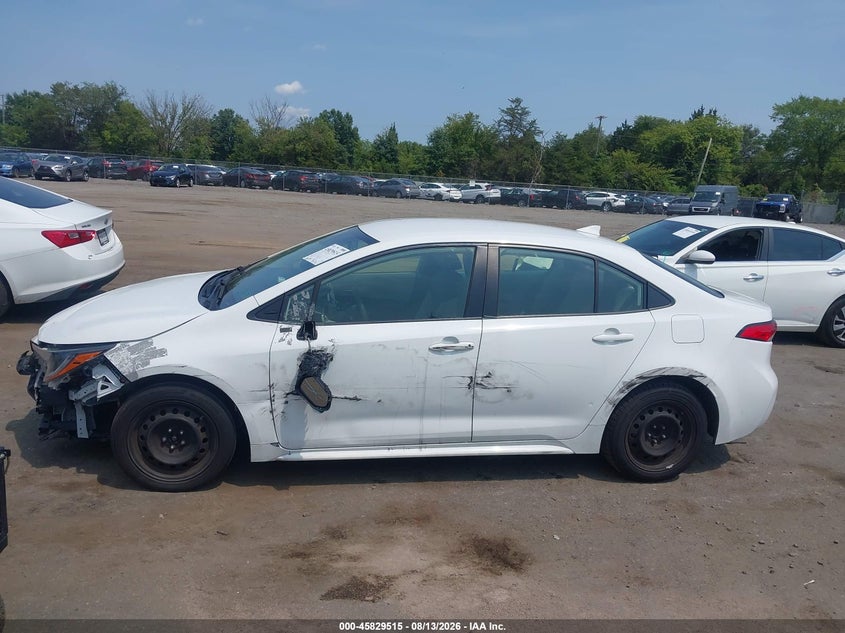 TOYOTA COROLLA - zdjęcie 14