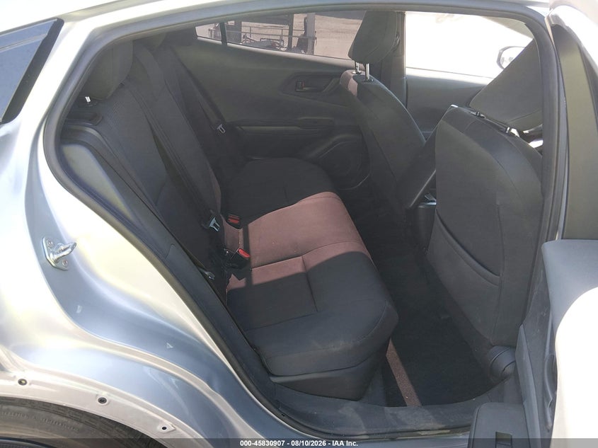 TOYOTA PRIUS - zdjęcie 8