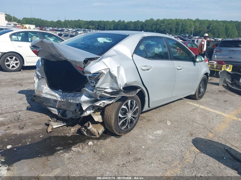 TOYOTA COROLLA - zdjęcie 4