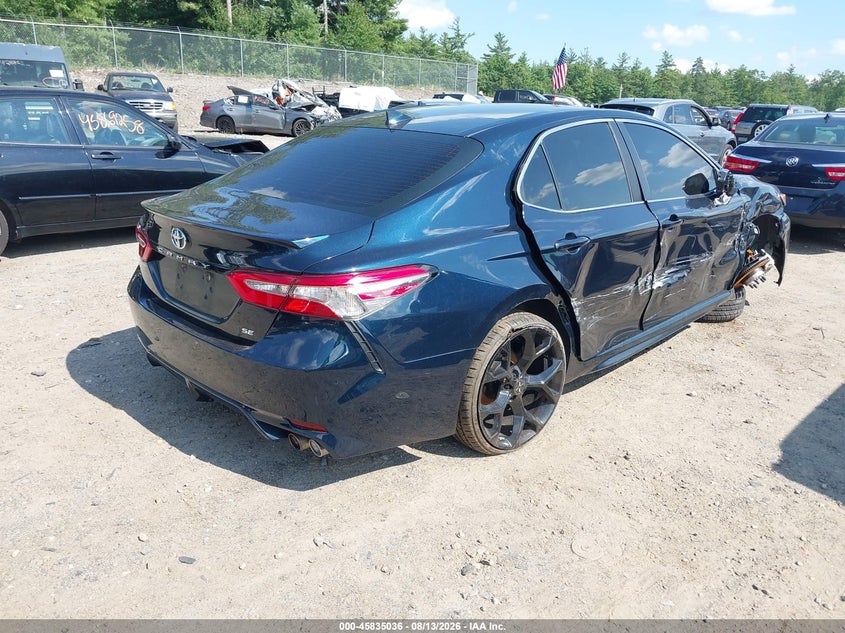 TOYOTA CAMRY - zdjęcie 4