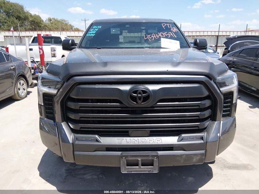 TOYOTA TUNDRA - zdjęcie 12