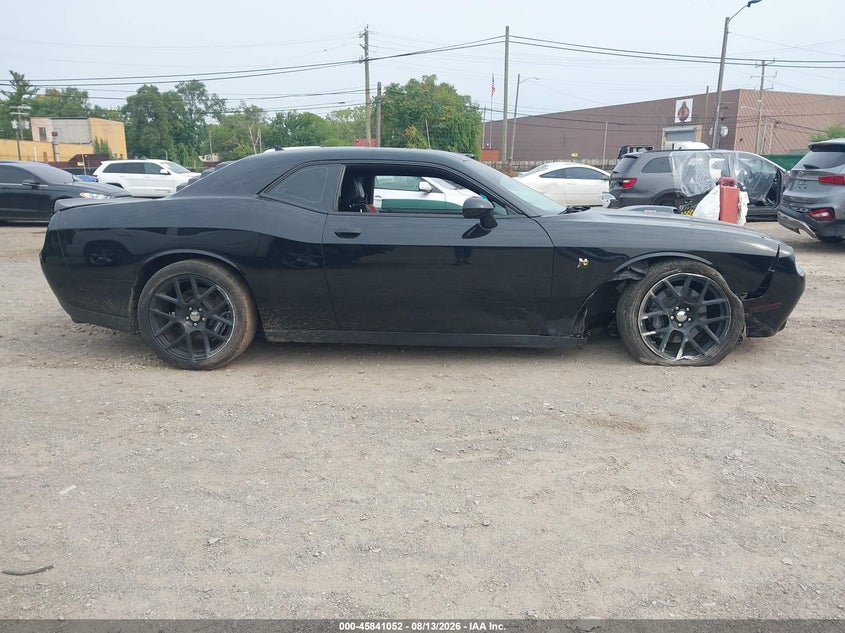 DODGE CHALLENGER - zdjęcie 13