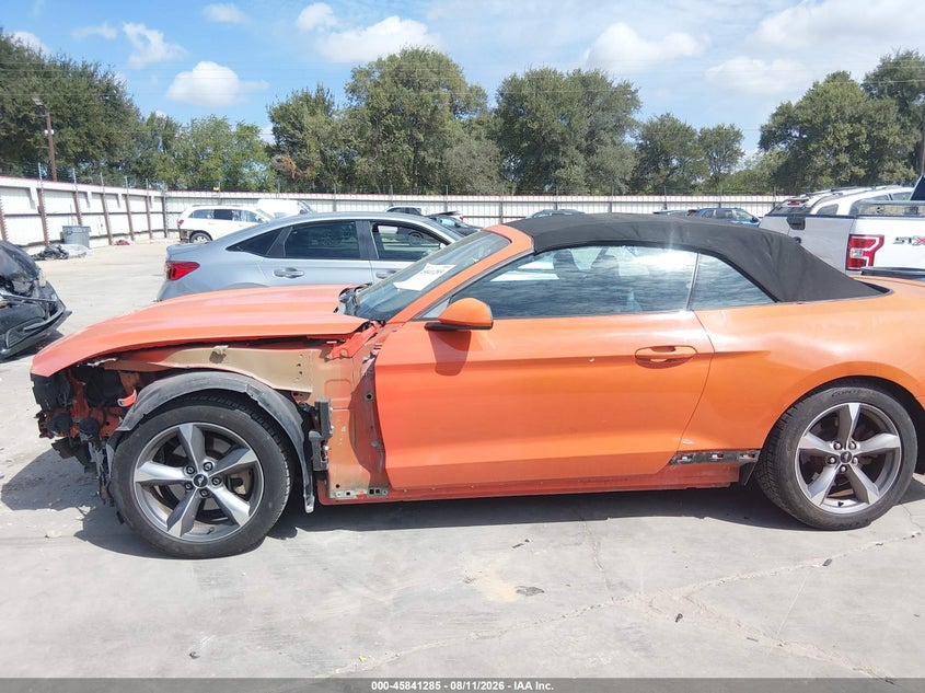 FORD MUSTANG - zdjęcie 6