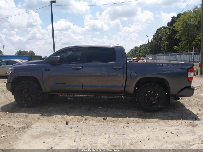 TOYOTA TUNDRA - zdjęcie 14