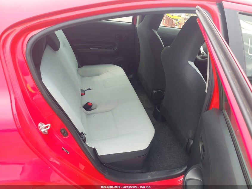 TOYOTA PRIUS C - zdjęcie 8