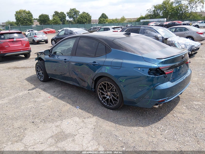 TOYOTA CAMRY - zdjęcie 3