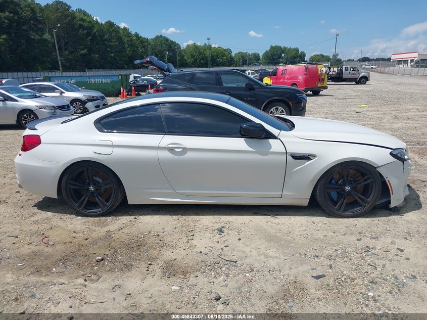 BMW M6 - zdjęcie 14
