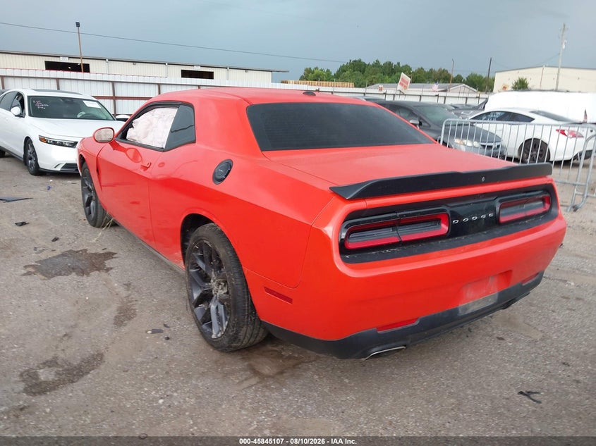 DODGE CHALLENGER - zdjęcie 3