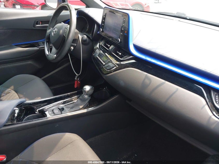 TOYOTA C-HR - zdjęcie 5