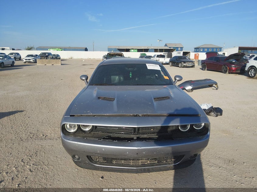 DODGE CHALLENGER - zdjęcie 13