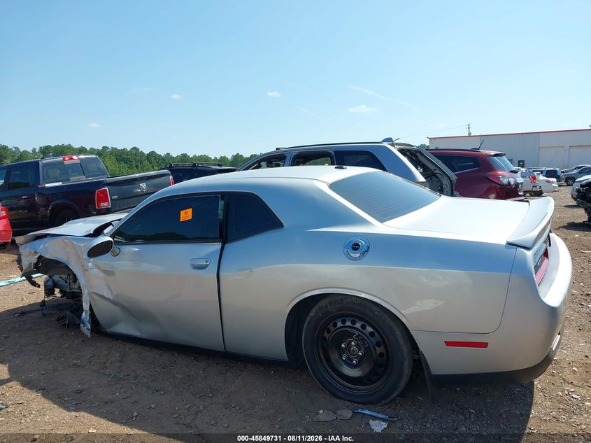DODGE CHALLENGER - zdjęcie 14