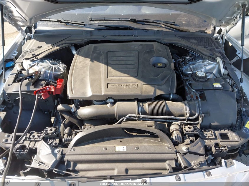 JAGUAR XE - zdjęcie 10