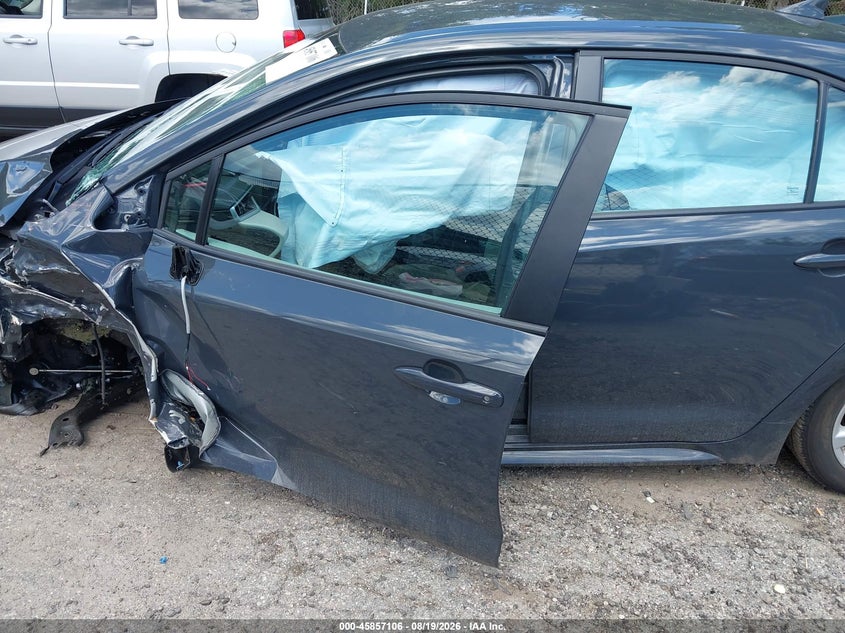 TOYOTA COROLLA - zdjęcie 14