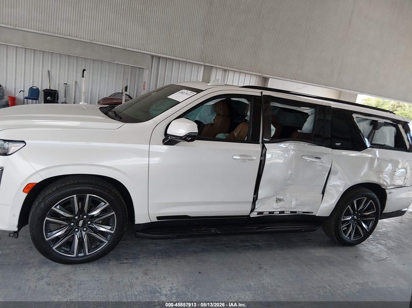 CADILLAC ESCALADE ESV - zdjęcie 15