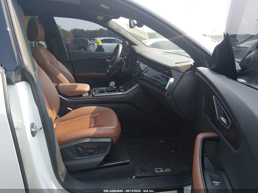 AUDI Q8 - zdjęcie 5