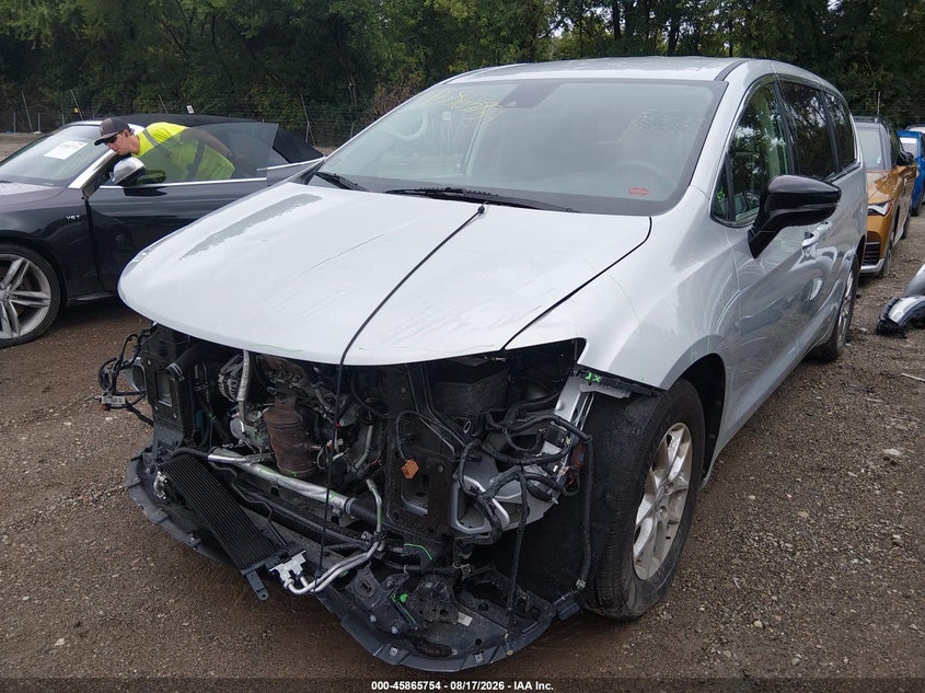 CHRYSLER PACIFICA - zdjęcie 2