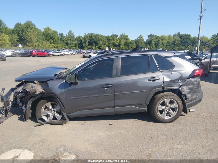 TOYOTA RAV4 HYBRID - zdjęcie 13
