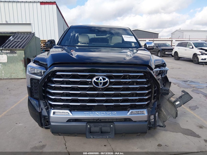 TOYOTA TUNDRA HYBRID - zdjęcie 18