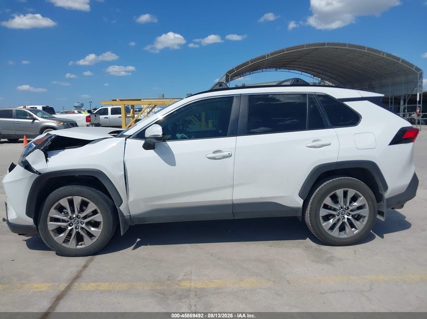 TOYOTA RAV4 - zdjęcie 14