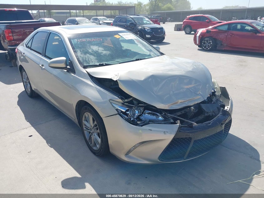 TOYOTA CAMRY - zdjęcie 1