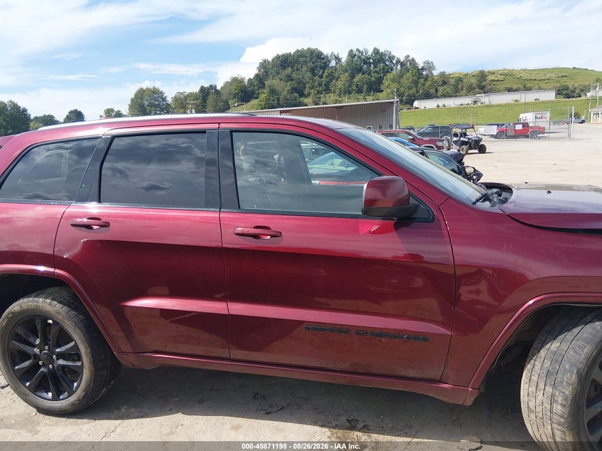 JEEP GRAND CHEROKEE - zdjęcie 14