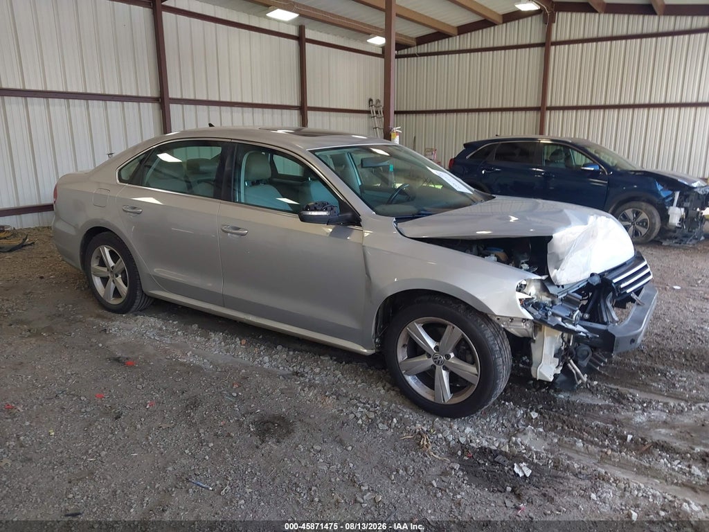2013 VOLKSWAGEN PASSAT