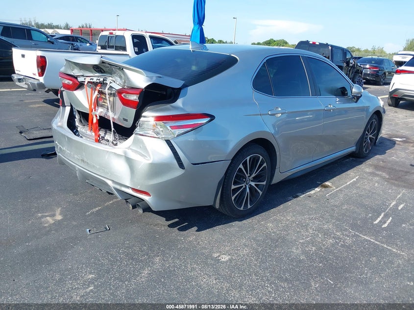 TOYOTA CAMRY - zdjęcie 4