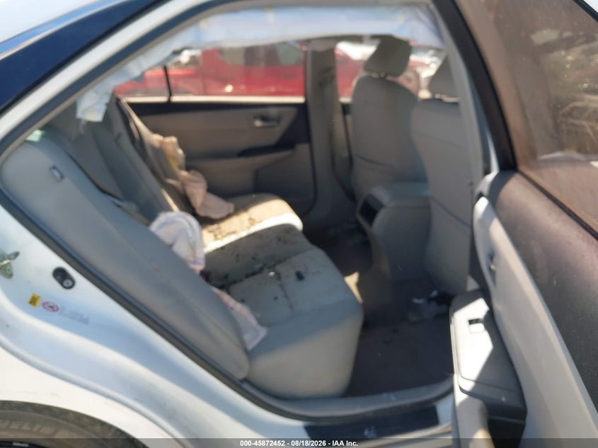 TOYOTA CAMRY - zdjęcie 8