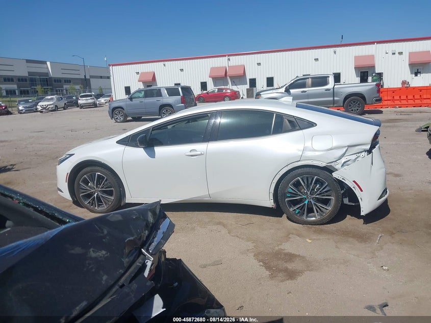 TOYOTA PRIUS - zdjęcie 14