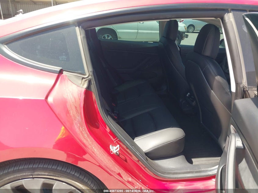 TESLA MODEL 3 - zdjęcie 8