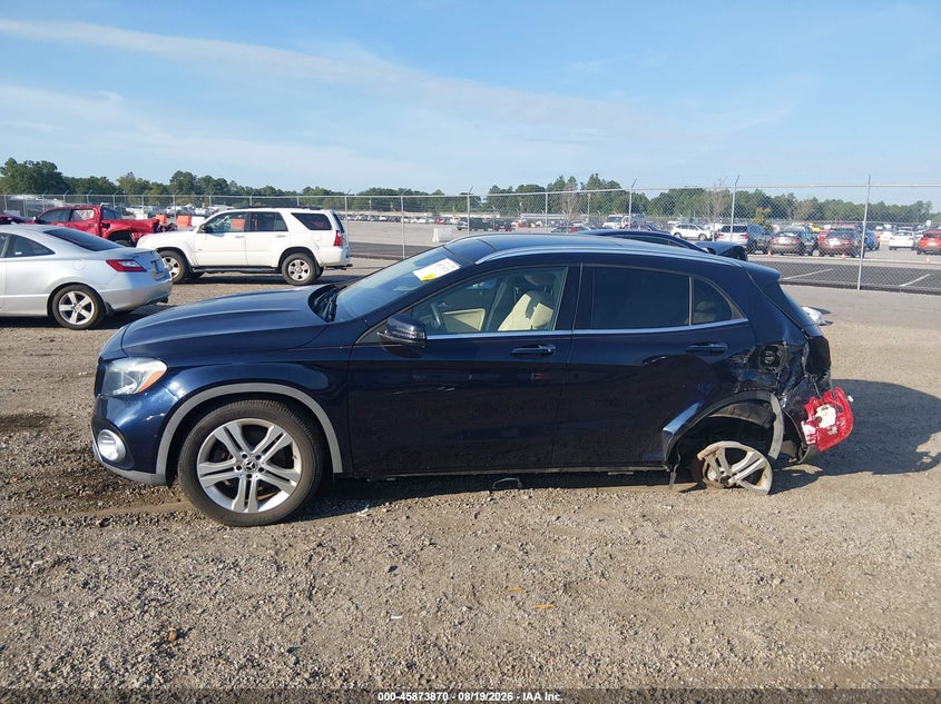 MERCEDES-BENZ GLA 250 - zdjęcie 15