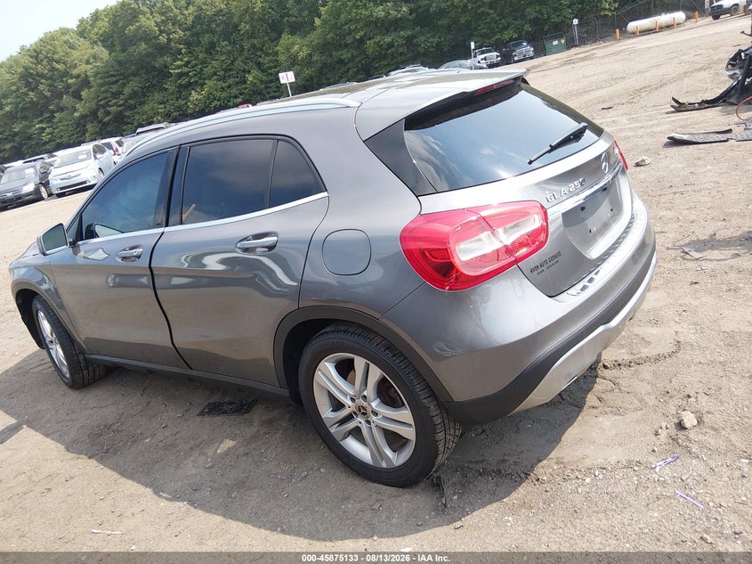 MERCEDES-BENZ GLA 250 - zdjęcie 14
