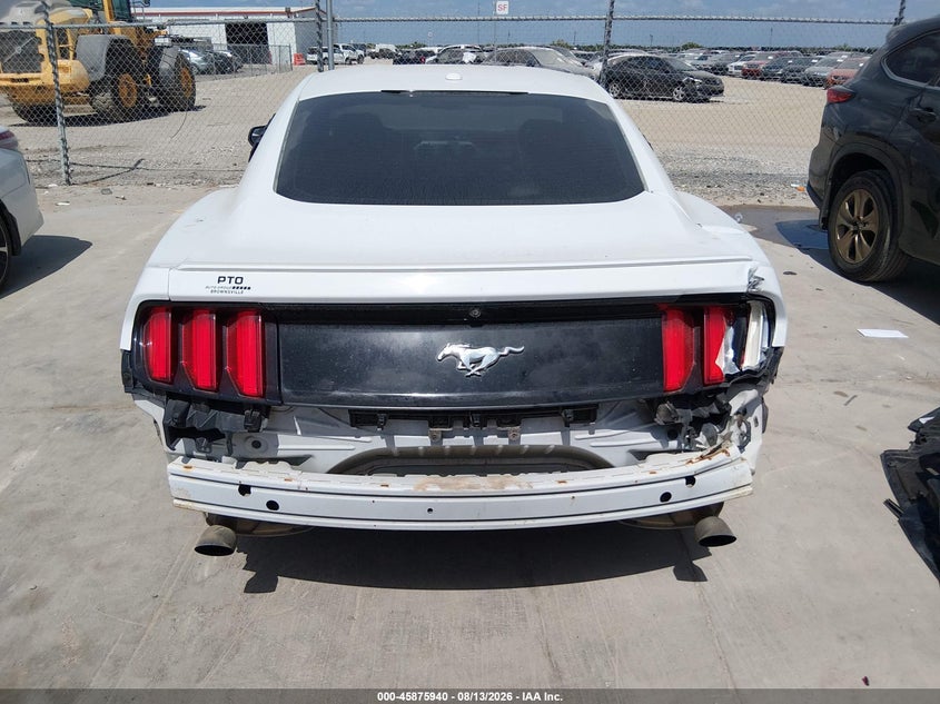 FORD MUSTANG - zdjęcie 6