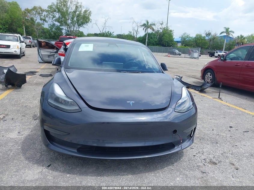 TESLA MODEL 3 - zdjęcie 12