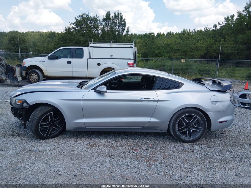 FORD MUSTANG - zdjęcie 14