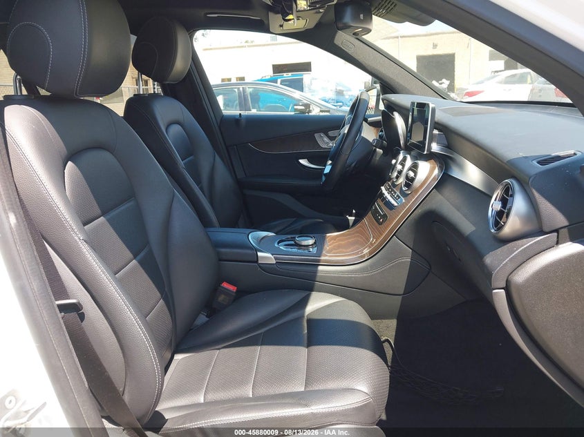 MERCEDES-BENZ GLC 300 - zdjęcie 5