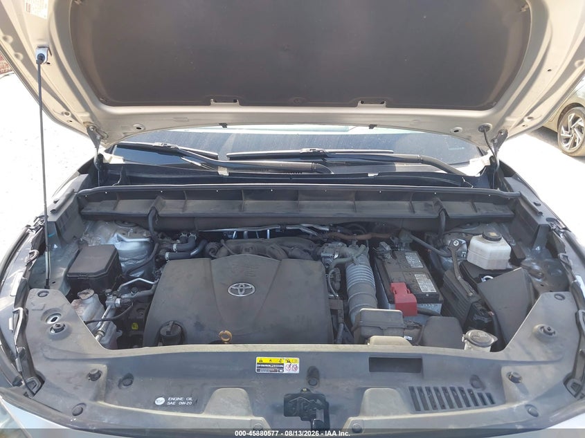 TOYOTA HIGHLANDER - zdjęcie 10