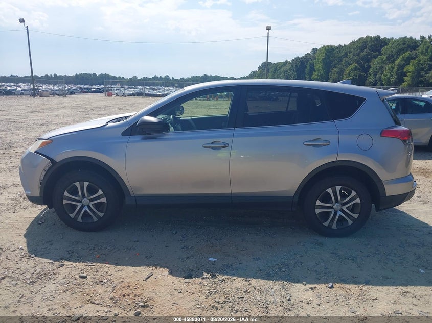 TOYOTA RAV4 - zdjęcie 15