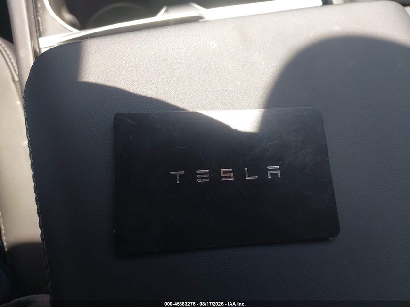 TESLA MODEL 3 - zdjęcie 11
