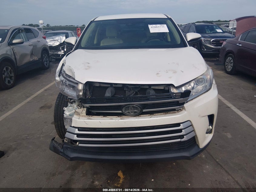 TOYOTA HIGHLANDER - zdjęcie 12
