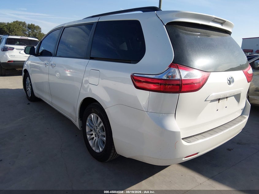 TOYOTA SIENNA - zdjęcie 3