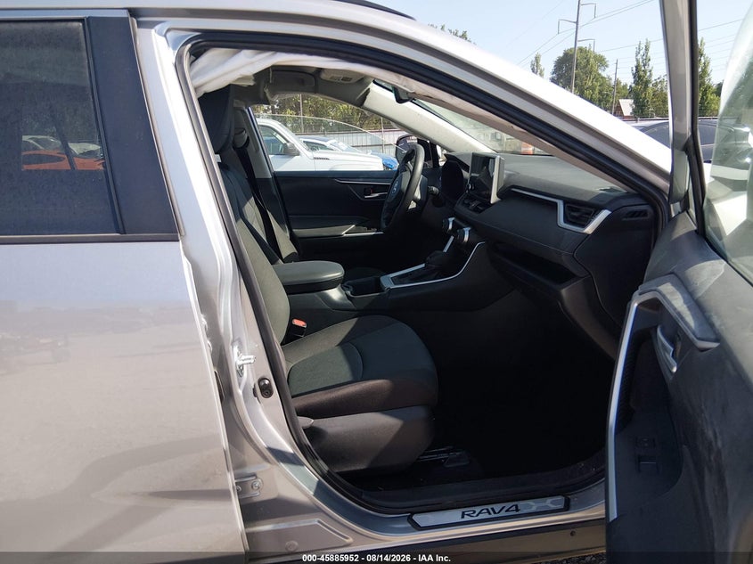 TOYOTA RAV4 - zdjęcie 5