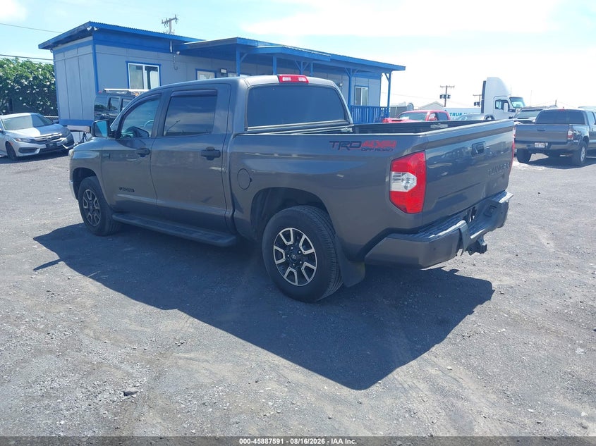 TOYOTA TUNDRA - zdjęcie 3