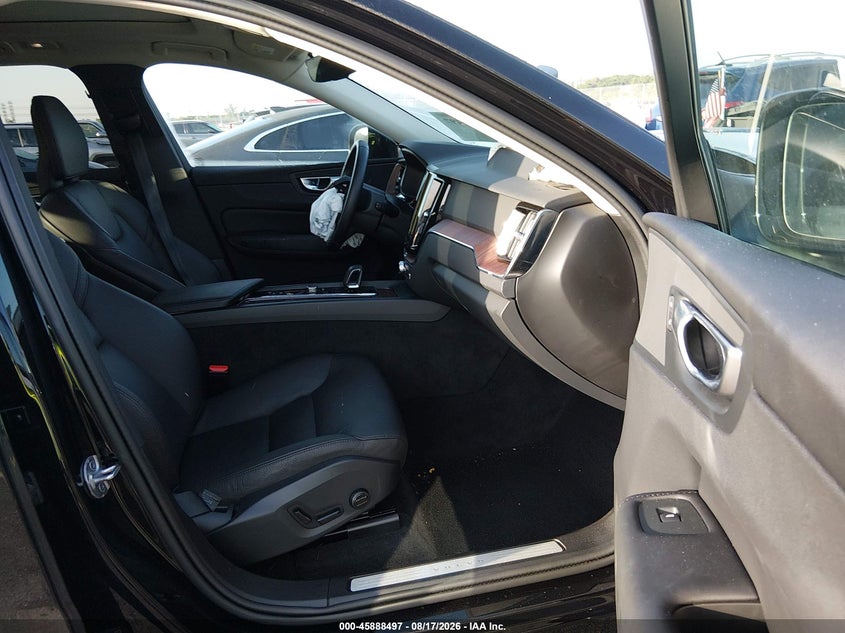 VOLVO XC60 - zdjęcie 5
