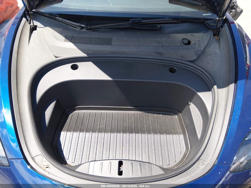 TESLA MODEL 3 - zdjęcie 10