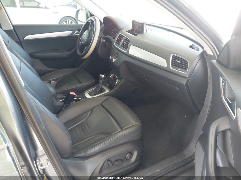 AUDI Q3 - zdjęcie 5
