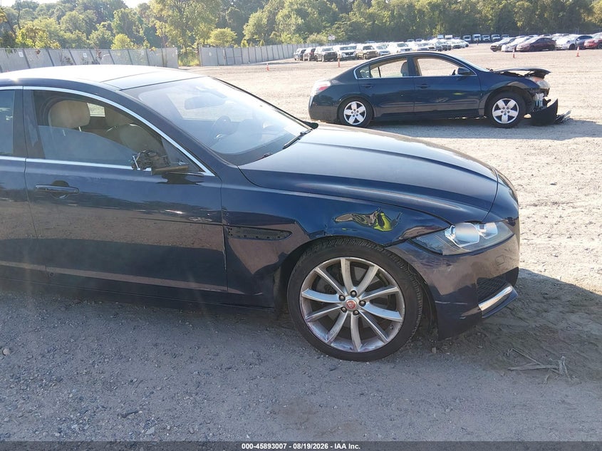 JAGUAR XF - zdjęcie 6